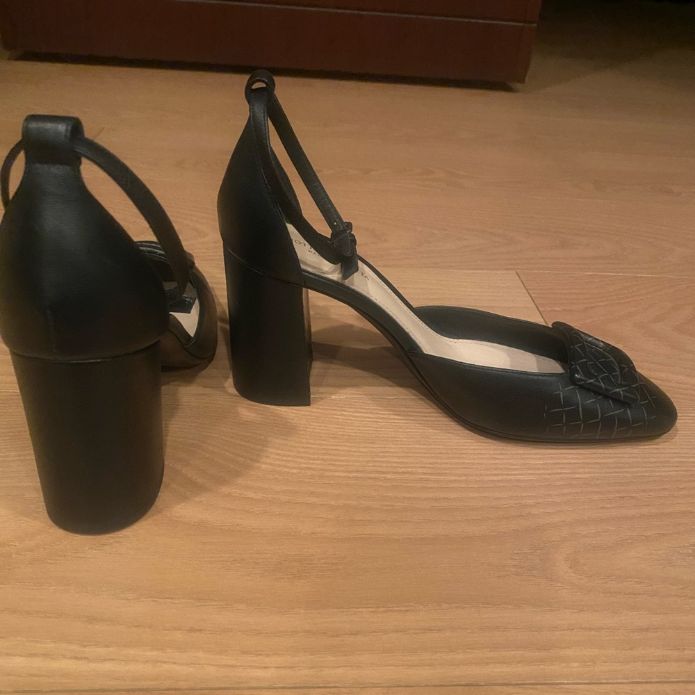 Bottega Veneta